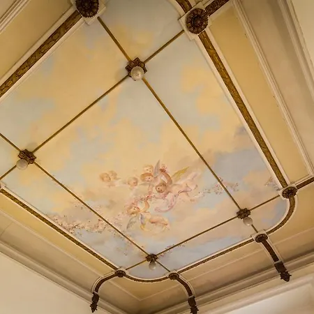 Dante - Bymyhomeincomo Côme