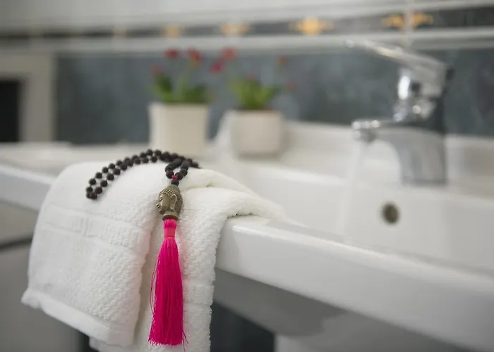 아파트 Dante - Bymyhomeincomo *