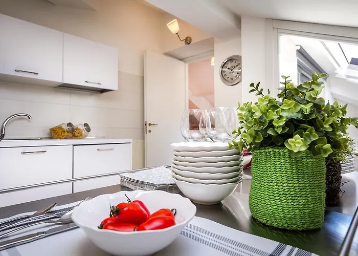 아파트 Dante - Bymyhomeincomo *