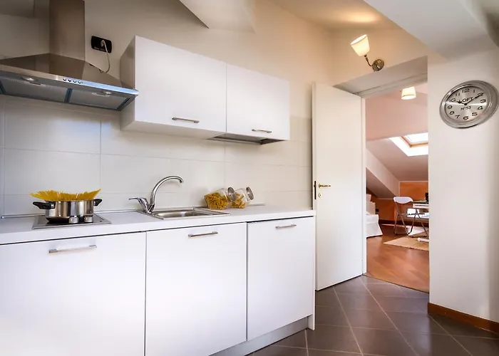 Dante - Bymyhomeincomo * 코모