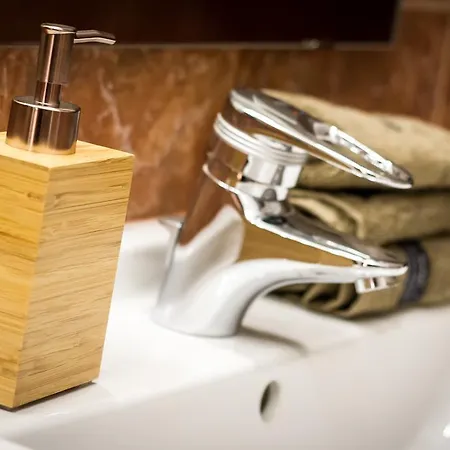 Dante - Bymyhomeincomo 公寓 *